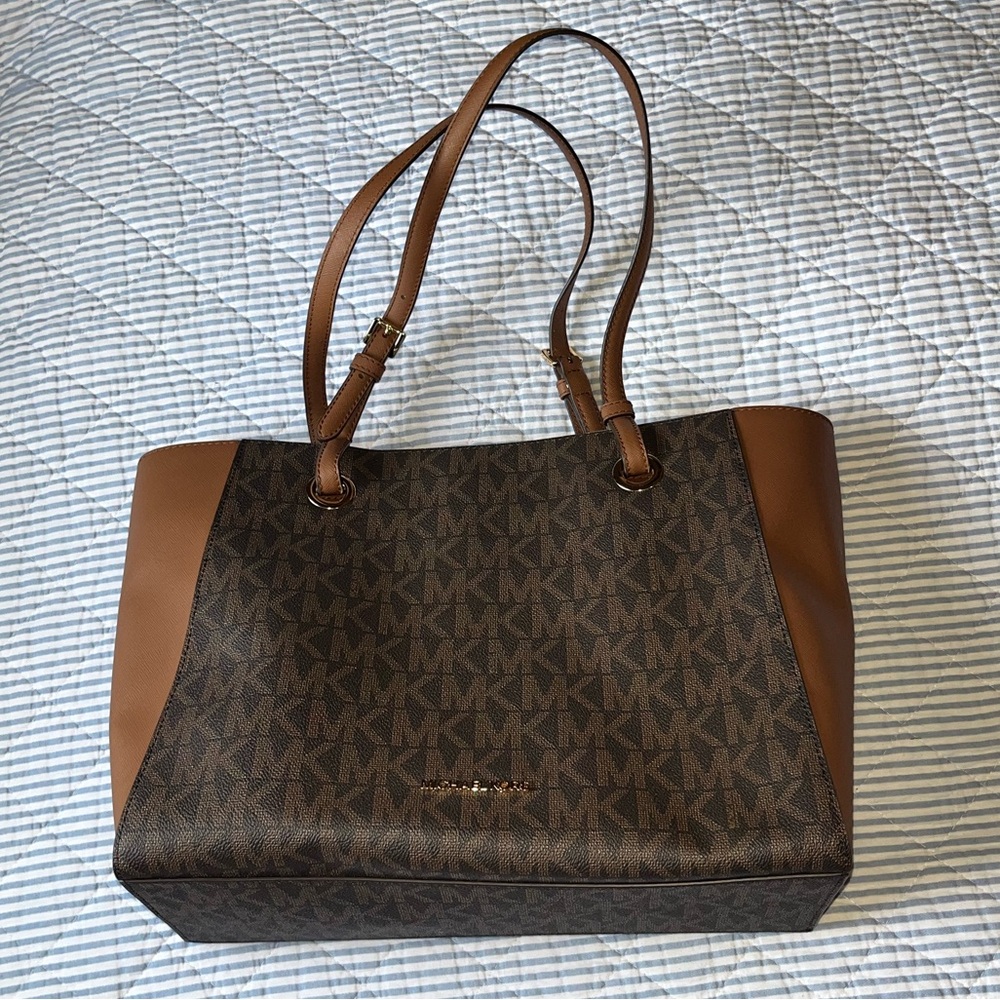 Michael Kors Signature Monogram brown tote purse